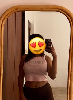 Dinithi - Luxurious GFE in Colombo - escort in Colombo Photo 3 of 3