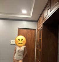Vidushi Verma From Mumbai - puta in Mumbai