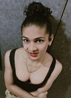 Vidya - Transsexual escort in Hyderabad Photo 1 of 10