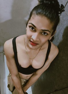 Vidya - Transsexual escort in Hyderabad Photo 7 of 10