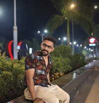 Vien - Male escort in Mumbai