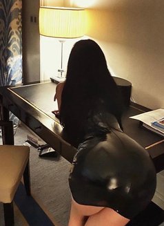 Vietnamese spice girl Lola - escort in Shanghai Photo 5 of 9