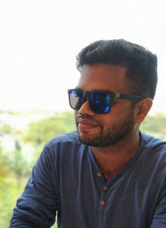 Vignesh - Acompañantes masculino in Chennai Photo 3 of 7