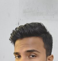 Vigneshved - Male escort in Doha