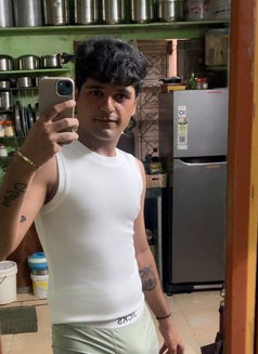Vihaan - Male escort in Surat Photo 1 of 4
