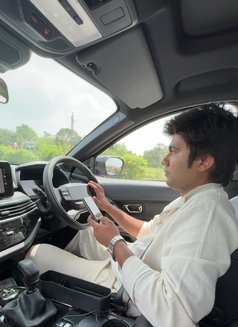Vihaan4599 - Male escort in Ahmedabad Photo 1 of 1