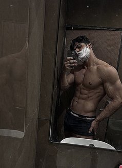 Vihan - Acompañantes masculino in Mumbai Photo 2 of 7