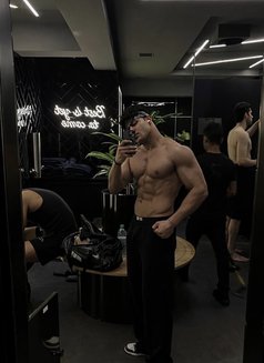 Vihan - Acompañantes masculino in Mumbai Photo 4 of 7
