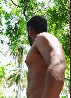 Vijay - Male adult performer in Pondicherry Photo 2 of 3