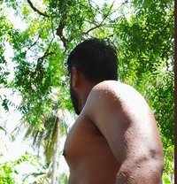 Vijay - Intérprete masculino de adultos in Pondicherry