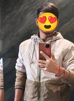 Vijay - Acompañantes masculino in New Delhi Photo 3 of 3