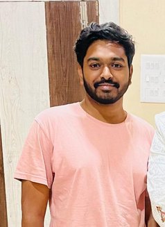 Vijay - Male escort in Pune Photo 3 of 8