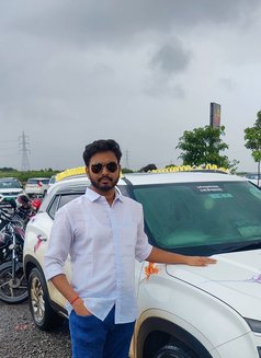 Vijay - Male escort in Pune Photo 4 of 8