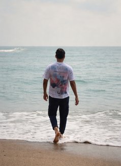 Vijay - Male escort in Pune Photo 4 of 5