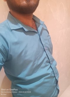 Vijay k - Intérprete masculino de adultos in Mumbai Photo 1 of 2