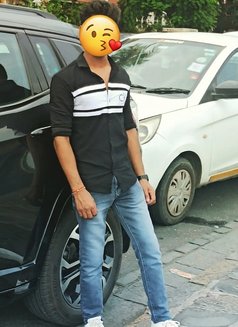 Vijay real meet in Mumbai - Acompañantes masculino in Mumbai Photo 2 of 5