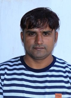 Vijay Thakor - Male escort in Baku Photo 3 of 3