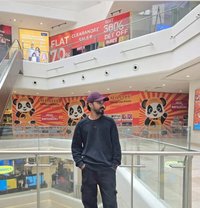 Vijay Vijju - Acompañantes masculino in Dubai