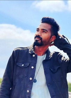Vijay Vijju - Male escort in Dubai Photo 5 of 6