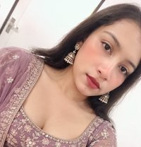 Viji - escort in Chennai