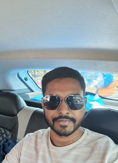 Viju - Acompañantes masculino in Pune Photo 1 of 6