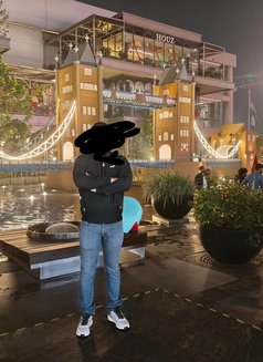 Vik - Acompañantes masculino in Gurgaon Photo 1 of 1