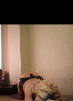 Vika - Transsexual escort in Tbilisi Photo 1 of 5