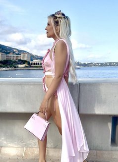 Vika Monaco - puta in Monaco Photo 13 of 25