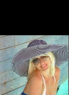 Viki - companion in Bangalore Photo 1 of 2