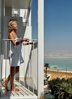 Vika - puta in Tel Aviv Photo 11 of 11