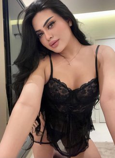 Vikah Hot Ladyboy Big Dick - Transsexual escort in Riyadh Photo 4 of 5