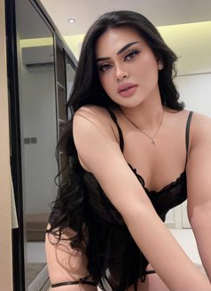 Vikah Hot Ladyboy Big Dick - Transsexual escort in Riyadh Photo 5 of 5