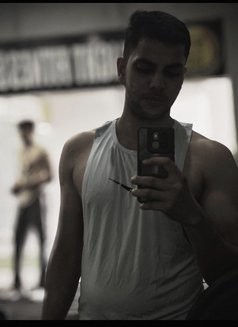 Vikas - Acompañantes masculino in New Delhi Photo 2 of 4