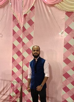 Vikash - Acompañantes masculino in New Delhi Photo 1 of 2