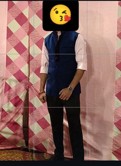 Vikash - Male escort in New Delhi Photo 3 of 4