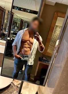 Vikasstud - Male escort in Mumbai Photo 3 of 4