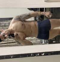 Vikasstud - Male escort in Singapore