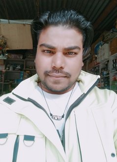 Vikey - Acompañantes masculino in Kathmandu Photo 4 of 6