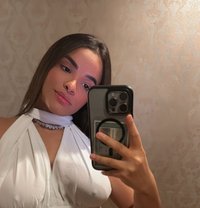Viki - escort in Doha