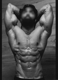 Viki - Male escort in Mumbai Photo 1 of 16