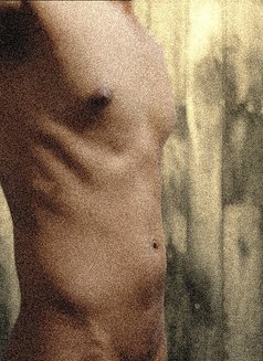 Viki Sing - Acompañantes masculino in Pune Photo 2 of 7