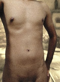 Viki Sing - Acompañantes masculino in Pune Photo 3 of 7