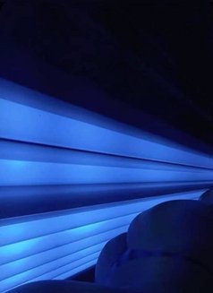 Vikins - Dominadora transexual in Abuja Photo 1 of 4