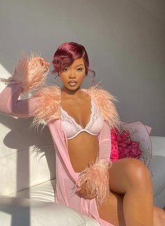 Vikki - escort in Ho Chi Minh City Photo 5 of 6