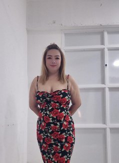 Vikky Vikky - masseuse in Muscat Photo 2 of 5