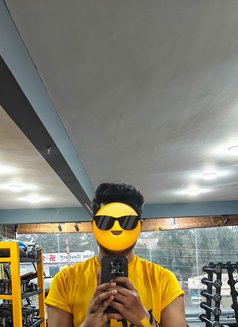 Vikram Electronic City - Acompañantes masculino in Bangalore Photo 1 of 4