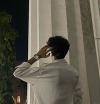 Vikram - Intérprete masculino de adultos in Noida