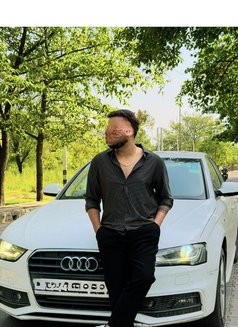 Amore - Male escort in New Delhi Photo 1 of 9