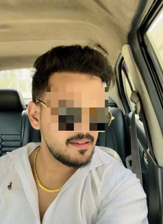 Amore - Male escort in New Delhi Photo 7 of 9