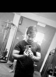 Vikram - Acompañantes masculino in Chennai Photo 4 of 4
